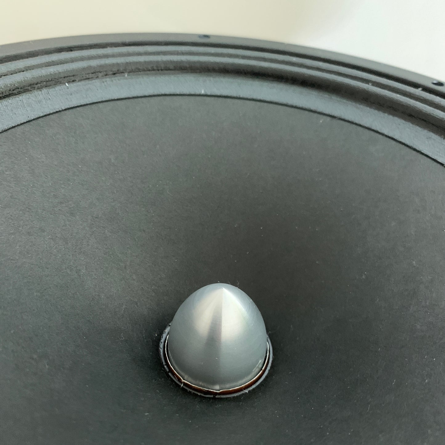 diodiy 8 inches midrange driver with bullet-shaped phase plug paper pulp dual fabric edge metal custom speaker personalized loudspeaker design high quality professional and affordable component special design black and sliver