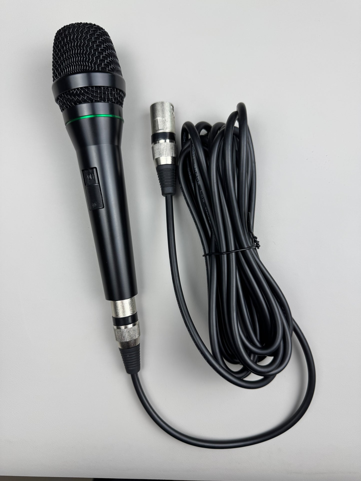 Diodiy wired microphone with XLR or 6.5mm jacks output for singing and professional speech