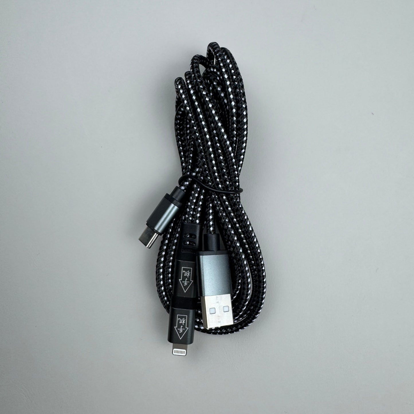 DIODIY's type-c usb lightning OTG cable for connecting phone and mixer