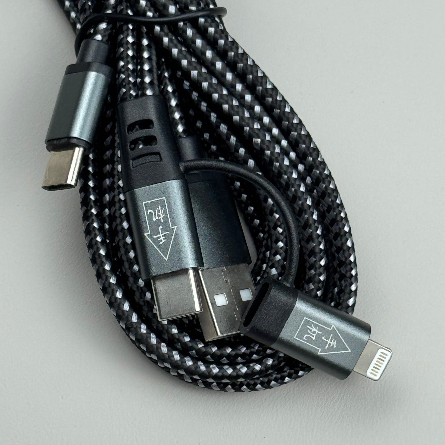 DIODIY's type-c usb lightning OTG cable for connecting phone and mixer