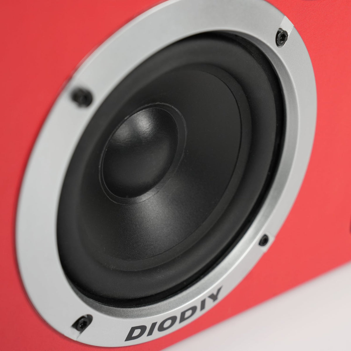 DIODIY PEPPER Speaker compact and powerful design with dual 5" woofers that create immersive music experience portable bluetooth speaker three unique equalizers fully customizable dealers' top choice create powerful sound bring the power of sound to life